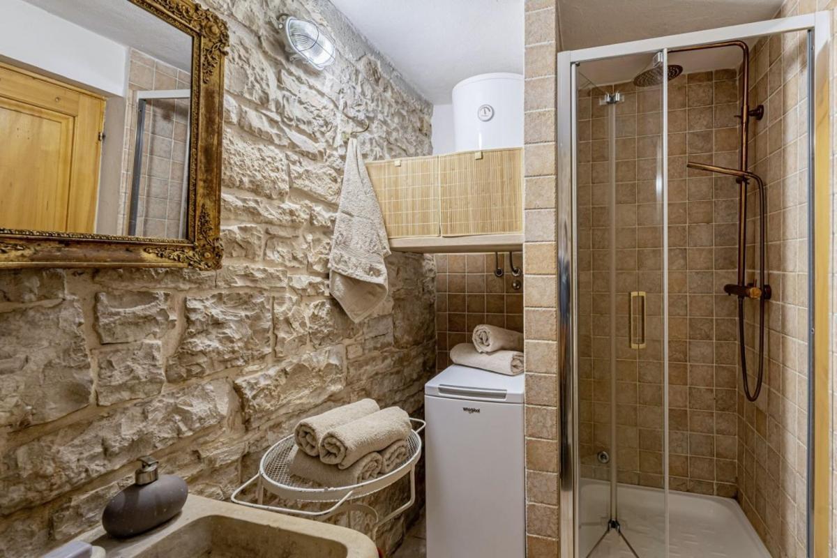 Una In Kranjcici - Haus Fuer 5-6 Personen Svetvinčenat Exterior foto